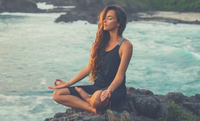 When Is The Best Time Of Day To Meditate? A Simple Guide - Happier Human