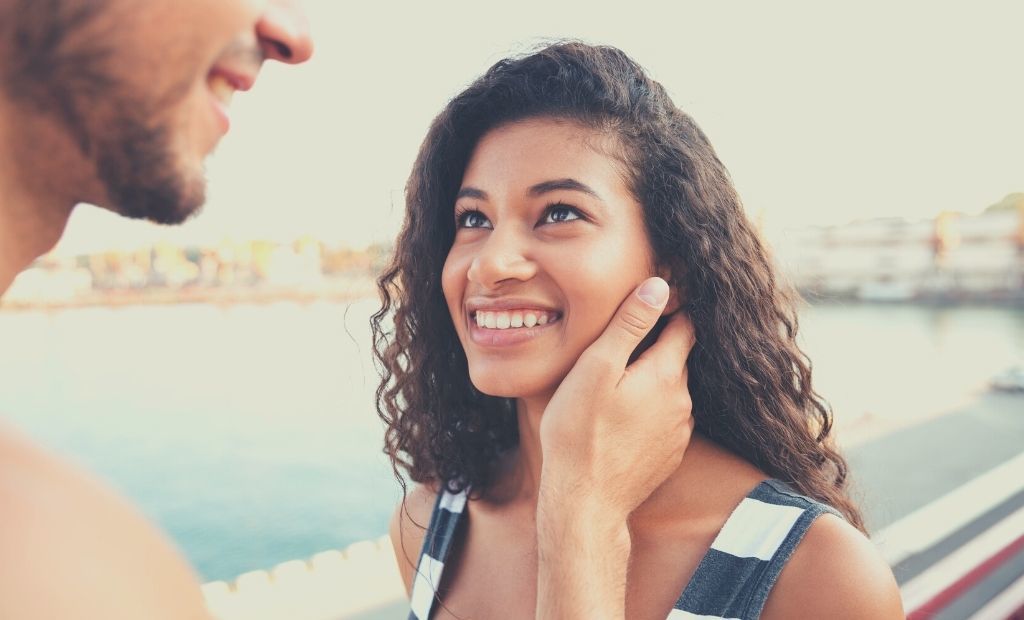 75 Love Messages For Her To Make A Girl Smile Happier Human