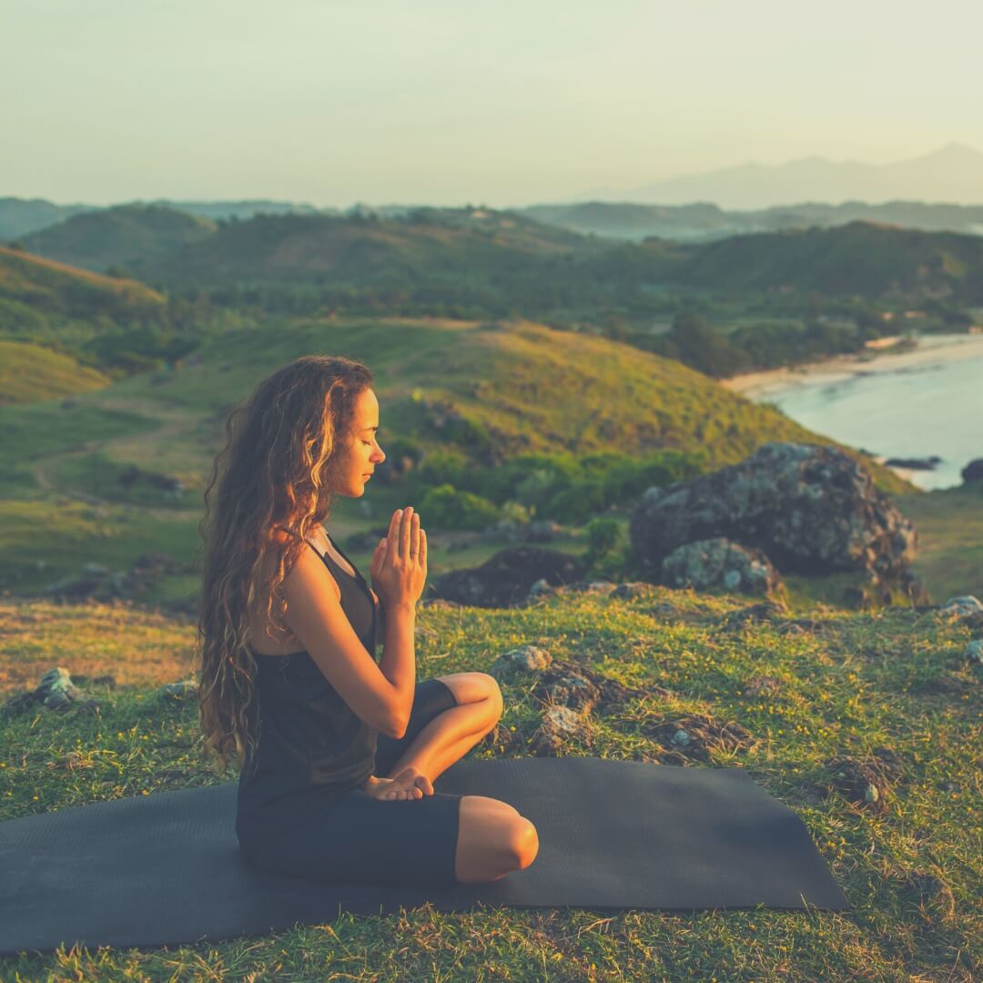 13 Common Traits Of People That Like To Be Alone Happier Human